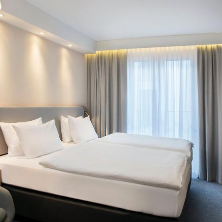 Holiday Inn Express Goettingen By Ihg Bagian luar foto