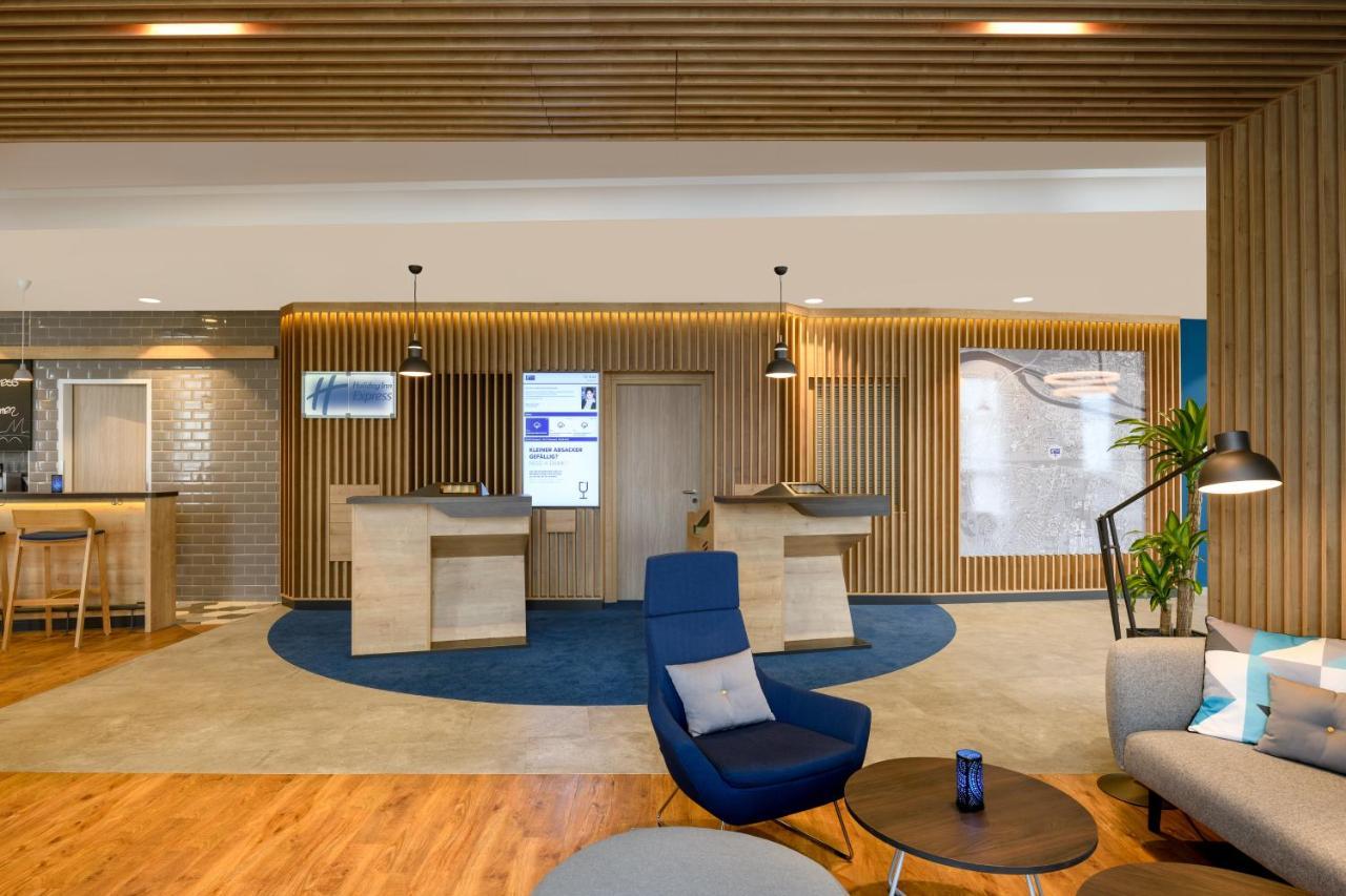 Holiday Inn Express Goettingen By Ihg Bagian luar foto