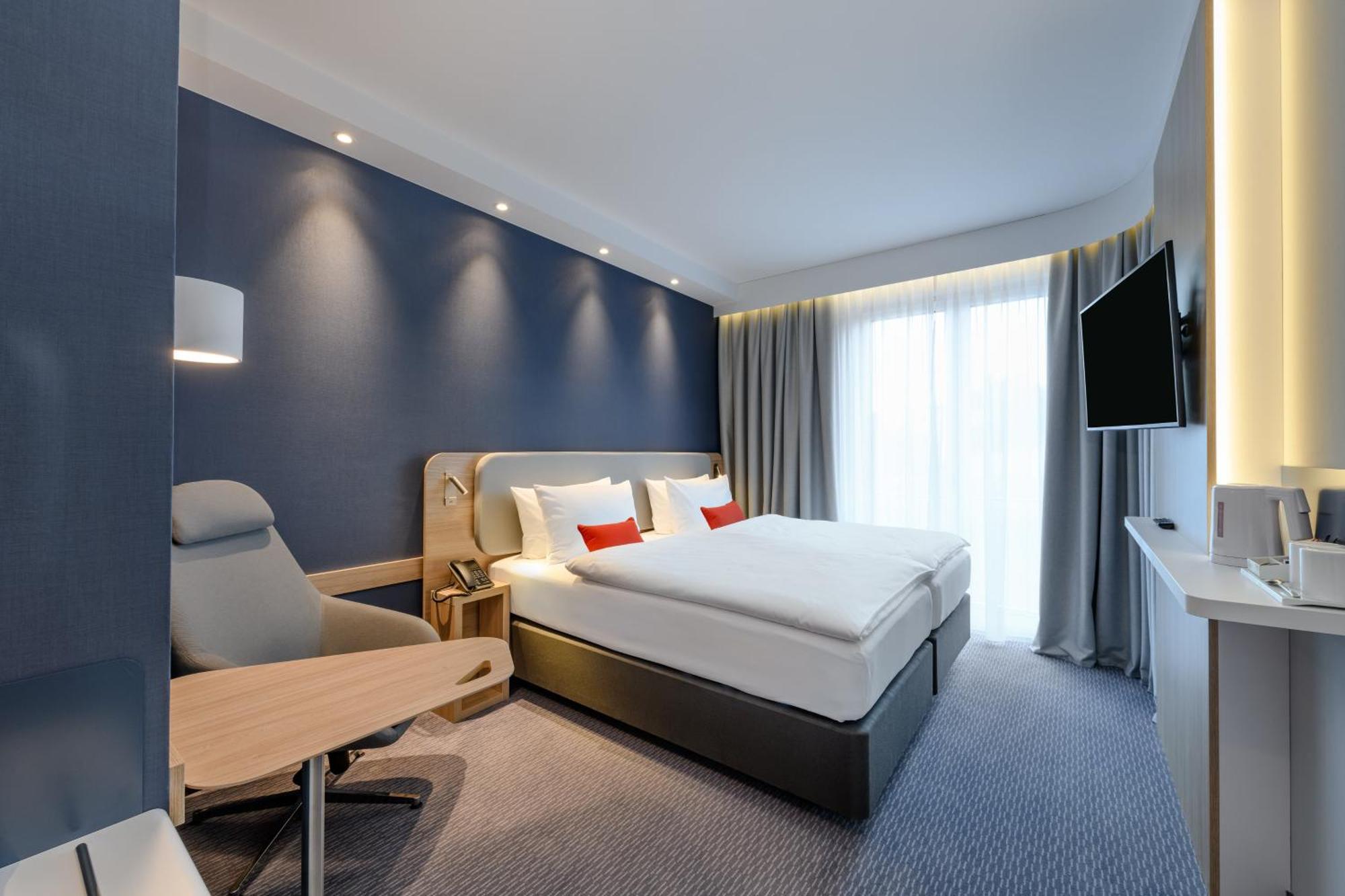 Holiday Inn Express Goettingen By Ihg Bagian luar foto