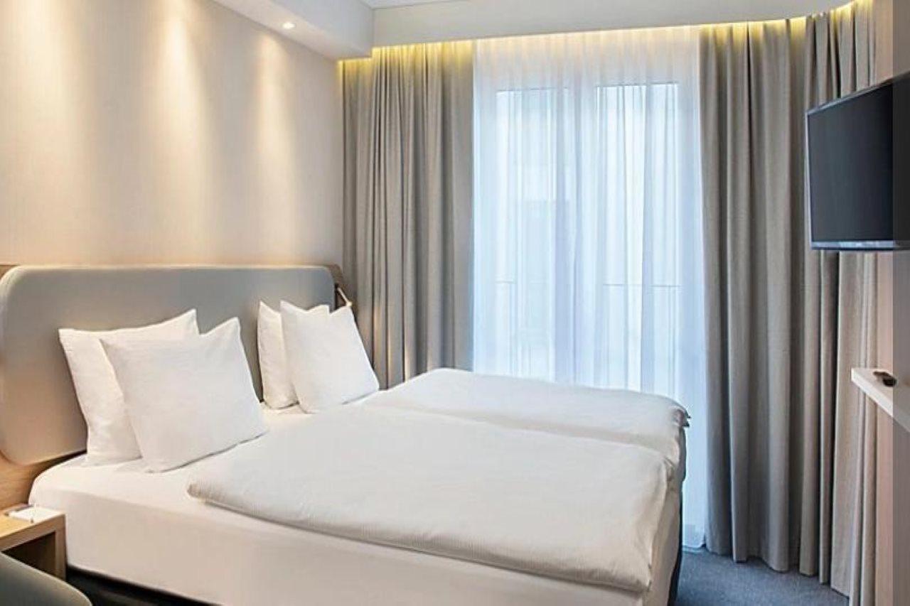 Holiday Inn Express Goettingen By Ihg Bagian luar foto